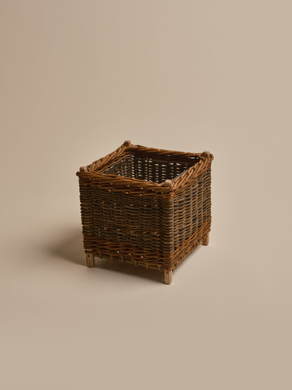 Wicker Cache Pot